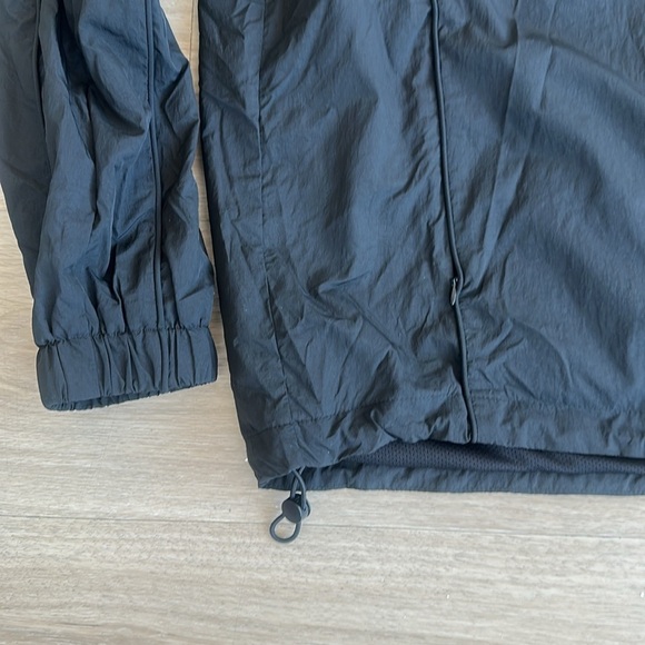 HUGO by Hugo Boss
Men's Benno Colorblocked Hooded Track Jacket - Picture 8 of 9